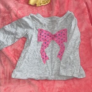 Gray Kids Shirt with Pink Bow Design